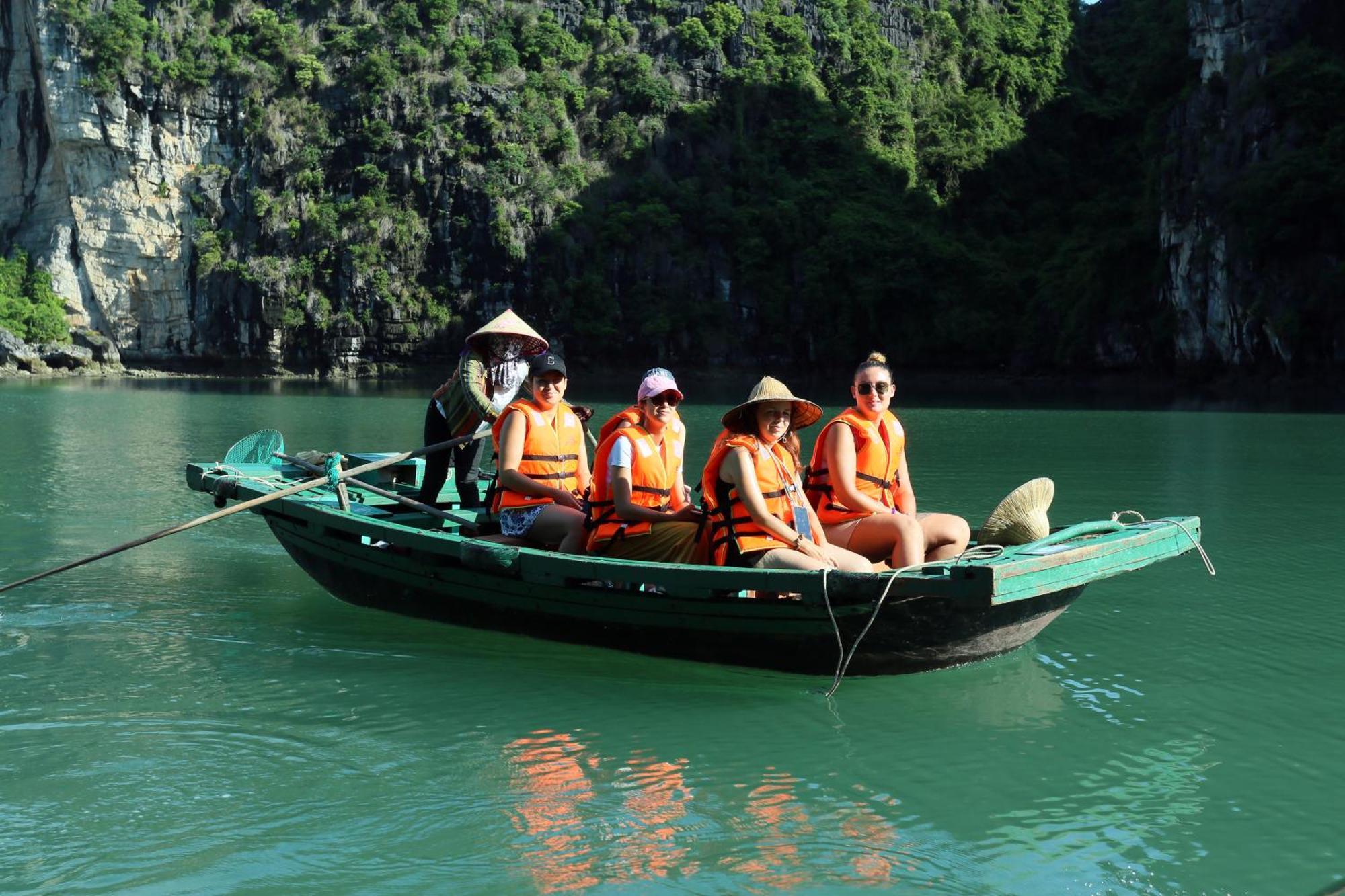 Ruby Cruise Hotell Ha Long Eksteriør bilde