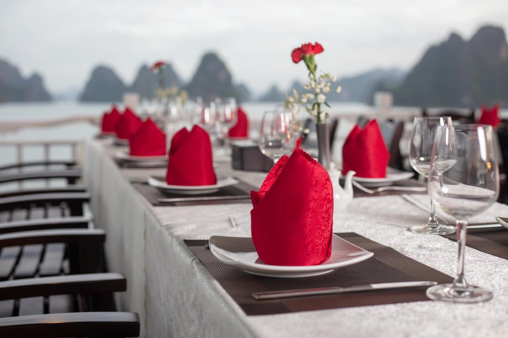 Ruby Cruise Hotell Ha Long Eksteriør bilde