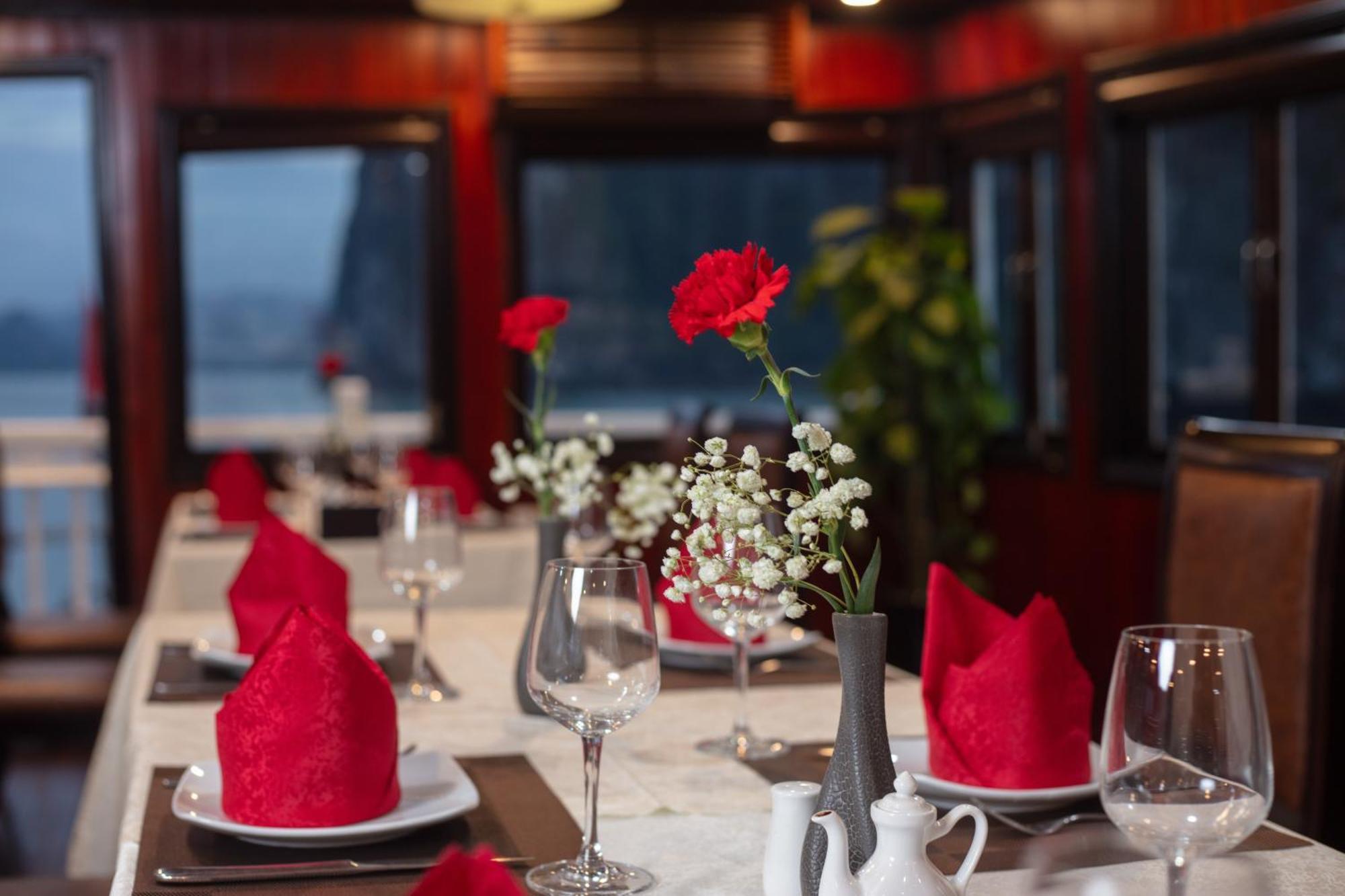 Ruby Cruise Hotell Ha Long Eksteriør bilde