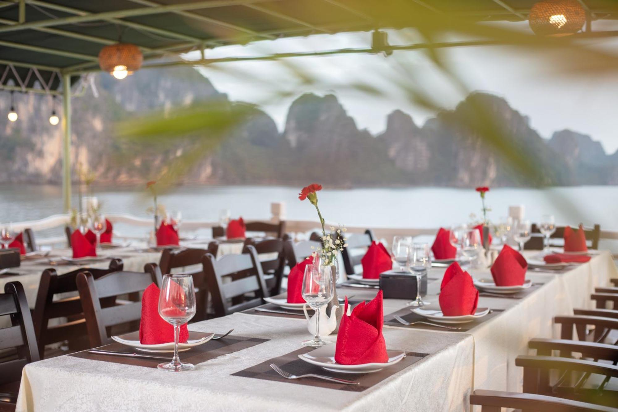 Ruby Cruise Hotell Ha Long Eksteriør bilde