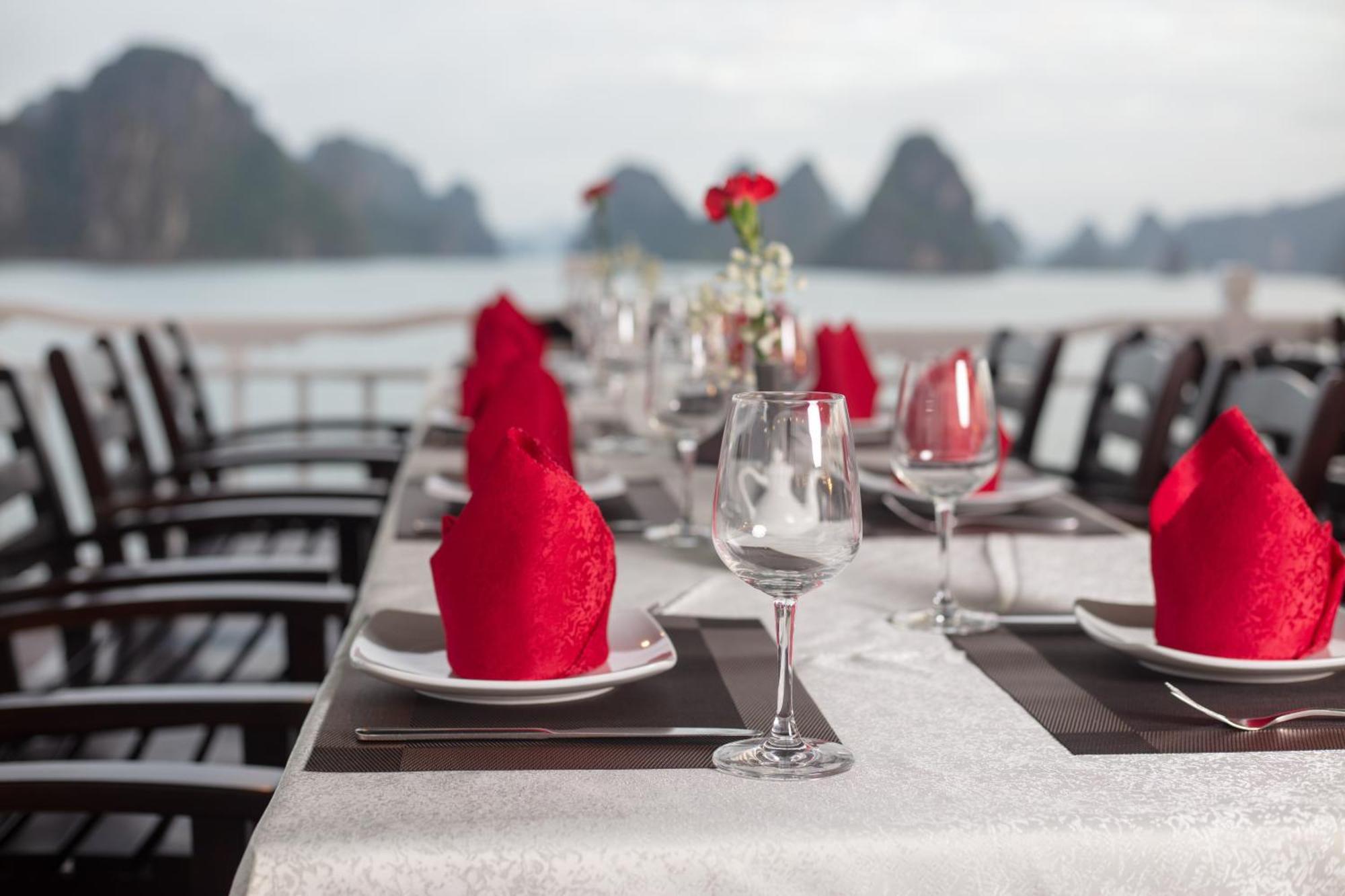 Ruby Cruise Hotell Ha Long Eksteriør bilde