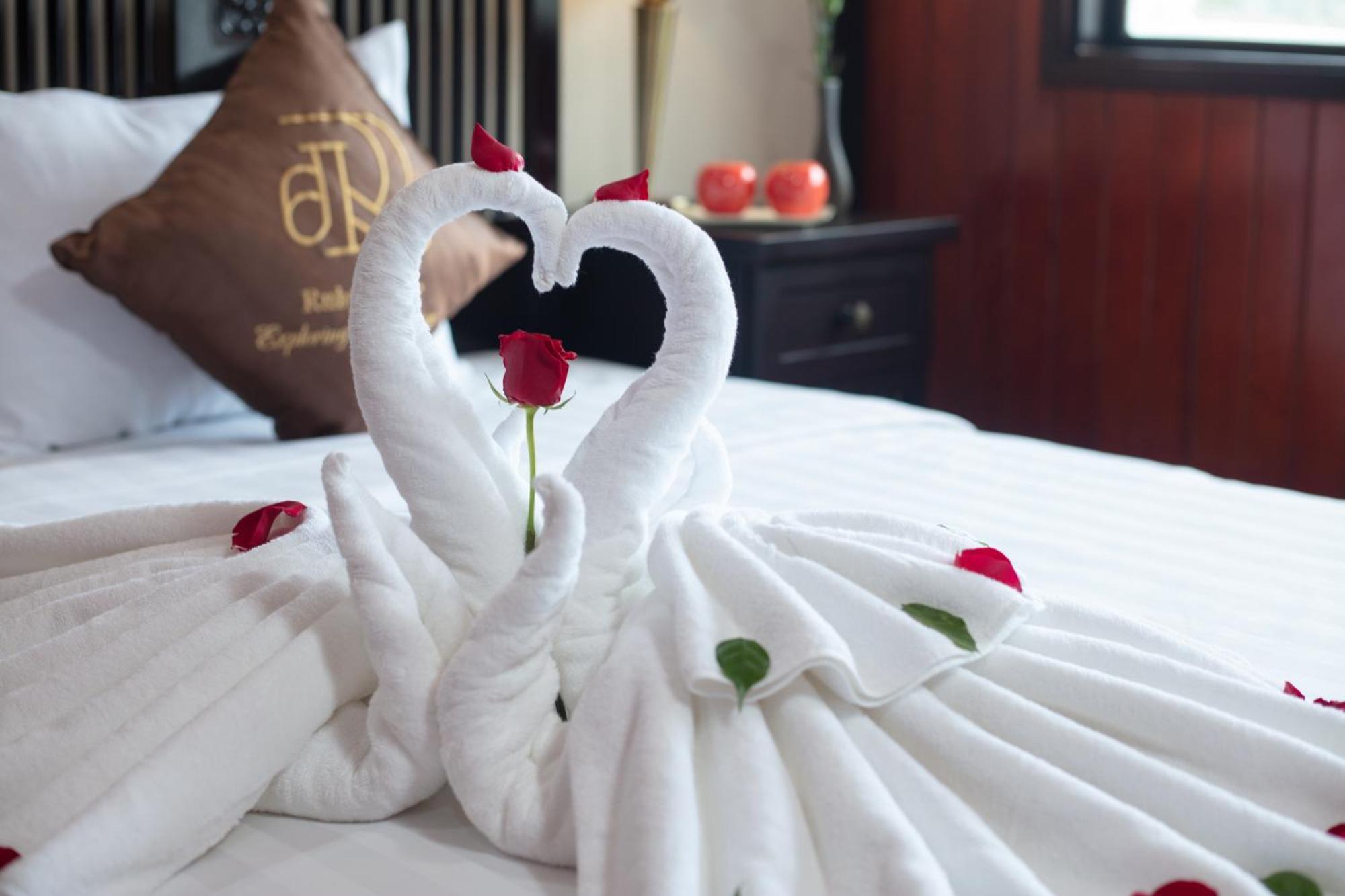 Ruby Cruise Hotell Ha Long Eksteriør bilde